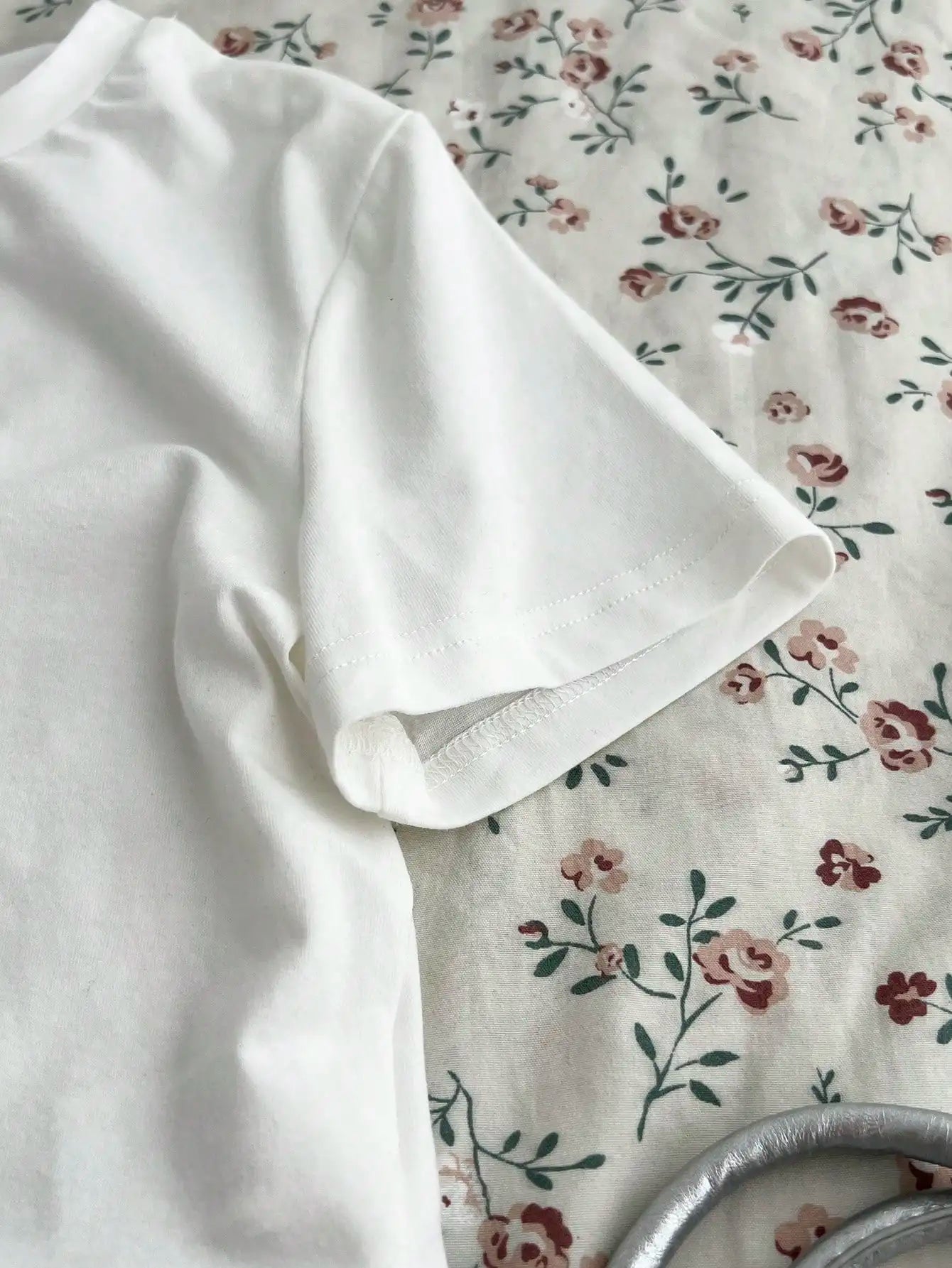 Women short sleeve T-shirt